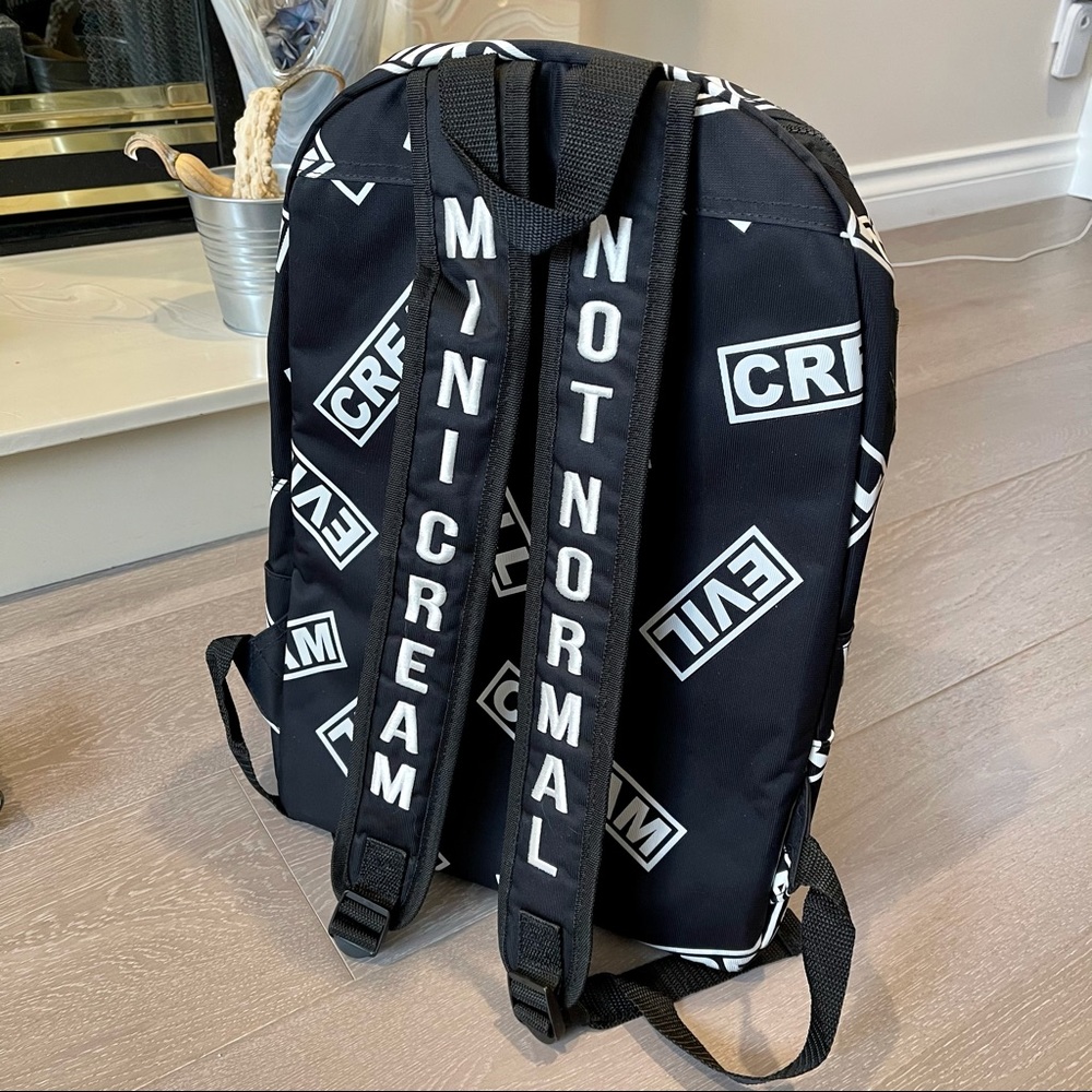 LIKE NEW🖤🤍  UNISEX ❤️‍🔥Stylish Large backpack from Mini Cream i.t Hongkong - Picture 11 of 14